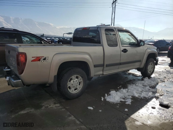 2006 Chevrolet Colorado Work Truck with VIN 1GCDT198368281437, listed as a Copart auction lot 45989235 with 185,247 mi miles and Salvage Title. Bid and sale history available at carsss.com. Image 3.