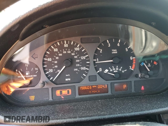 2003 BMW 3 Series 325i with VIN WBAAZ334X3PH33503, listed as a Copart auction lot 65090995 with 198,603 mi miles and Clean title. Bid and sale history available at DreamBid. Image 9.
