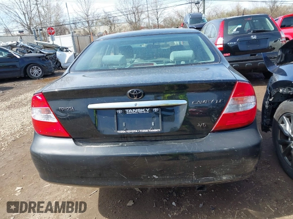 2004 Toyota Camry LE with VIN 4T1BF32KX4U078562, listed as a IAAI auction lot 41849865 with 1 mi miles. Bid and sale history available at carsss.com. Image 17.
