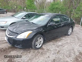 2010 Nissan Altima 3.5 SR with VIN 1N4BL2AP0AN519390, listed as a IAAI auction lot 42092226 with 118,237 mi miles. Bid and sale history available at carsss.com. Image 2.