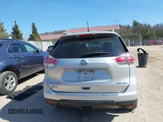 2015 Nissan Rogue SV z VIN KNMAT2MV1FP523167, wystawiony jako IAAI lot #41768477 z przebiegiem 86 078 mil mil oraz . Historia ofert i sprzedaży dostępna na DreamBid. Obrazek 16.