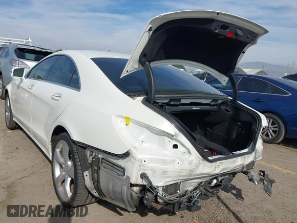 2014 Mercedes-Benz CLS-Class CLS 550 with VIN WDDLJ7DBXEA118935, listed as a IAAI auction lot 41457925 with 62,037 mi miles. Bid and sale history available at carsss.com. Image 3.