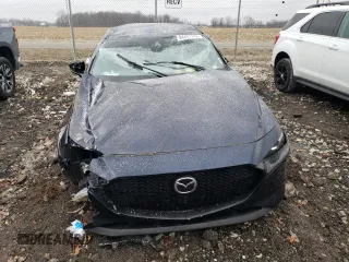 2020 Mazda Mazda3 Hatchback with VIN JM1BPALM0L1175162, listed as a Copart auction lot 84201744 with 61,905 mi miles and Salvage Title. Bid and sale history available at carsss.com. Image 5.
