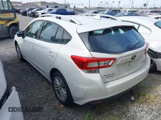 2017 Subaru Impreza Premium z VIN 4S3GTAD60H3715347, wystawiony jako IAAI lot #42218611 z przebiegiem 52 367 mil mil oraz . Historia ofert i sprzedaży dostępna na DreamBid. Obrazek 3.