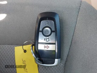 2019 Ford Fusion SE with VIN 3FA6P0HD1KR267041, listed as a IAAI auction lot 41591062 with 29,047 mi miles. Bid and sale history available at carsss.com. Image 11.