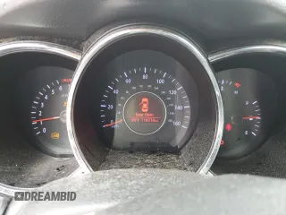 2013 Kia Optima LX z VIN 5XXGM4A70DG251868, wystawiony jako Copart lot #52921925 z przebiegiem 114 318 mil mil oraz Szkody całkowita. Historia ofert i sprzedaży dostępna na DreamBid. Obrazek 9.