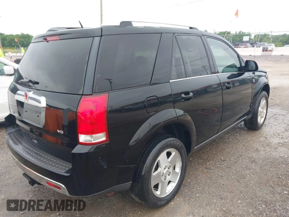 2007 Saturn VUE V6 z VIN 5GZCZ53407S865580, wystawiony jako IAAI lot #42242457 z przebiegiem 298 750 mil mil oraz . Historia ofert i sprzedaży dostępna na DreamBid. Obrazek 4.