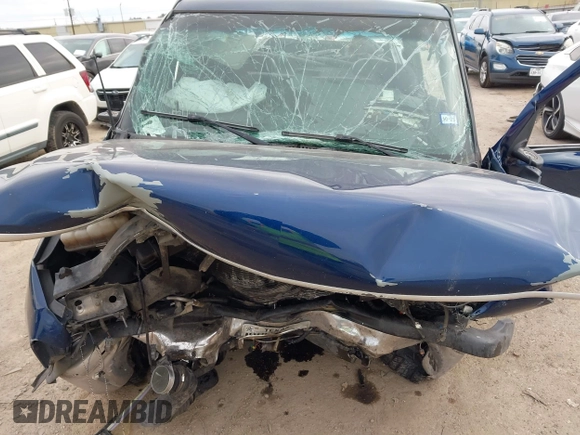 2000 Chevrolet Silverado 1500 with VIN 2GCEC19W7Y1367696, listed as a IAAI auction lot 41283222 with Not Provided miles and . Bid and sale history available at DreamBid. Image 10.
