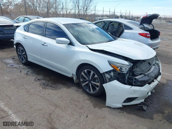 2016 Nissan Altima 2.5 SR with VIN 1N4AL3AP6GN391358, listed as a IAAI auction lot 41323589 with 100,120 mi miles. Bid and sale history available at carsss.com. Image 1.