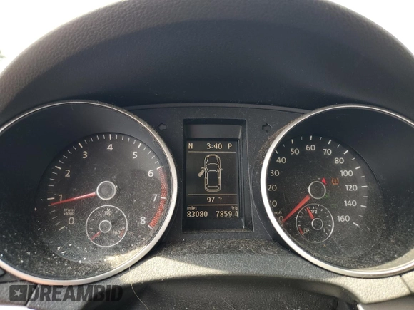 2011 Volkswagen Golf z VIN WVWDA7AJ7BW307891, wystawiony jako Copart lot #56596585 z przebiegiem 83 080 mil mil oraz Czysty tytuł • Clean title. Historia ofert i sprzedaży dostępna na DreamBid. Obrazek 9.