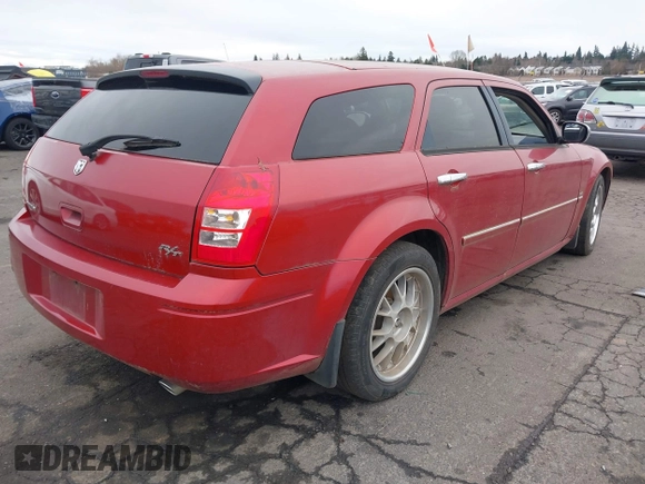2005 Dodge Magnum RT with VIN 2D8GV58235H586913, listed as a IAAI auction lot 41616568 with 151,682 mi miles. Bid and sale history available at carsss.com. Image 4.