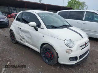 2013 FIAT 500 Sport z VIN 3C3CFFBR8DT666031, wystawiony jako IAAI lot #42189505 z przebiegiem 82 333 mil mil oraz . Historia ofert i sprzedaży dostępna na DreamBid. Obrazek 1.