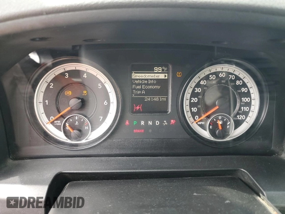 2015 Ram 1500 Express z VIN 1C6RR7FT1FS587420, wystawiony jako Copart lot #55460875 z przebiegiem 241 481 mil mil oraz Szkoda całkowita • Salvage title. Historia ofert i sprzedaży dostępna na DreamBid. Obrazek 9.