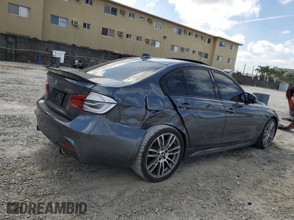 2018 BMW 3 Series 340i z VIN WBA8B3G50JNV00922, wystawiony jako Copart lot #46361935 z przebiegiem 54 430 mil mil oraz Szkoda całkowita • Salvage title. Historia ofert i sprzedaży dostępna na DreamBid. Obrazek 3.