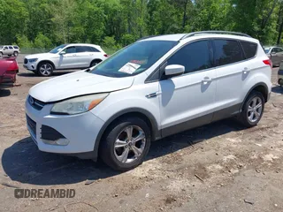 2014 Ford Escape SE with VIN 1FMCU0GX3EUB17202, listed as a IAAI auction lot 41995355 with 170,894 mi miles. Bid and sale history available at carsss.com. Image 2.
