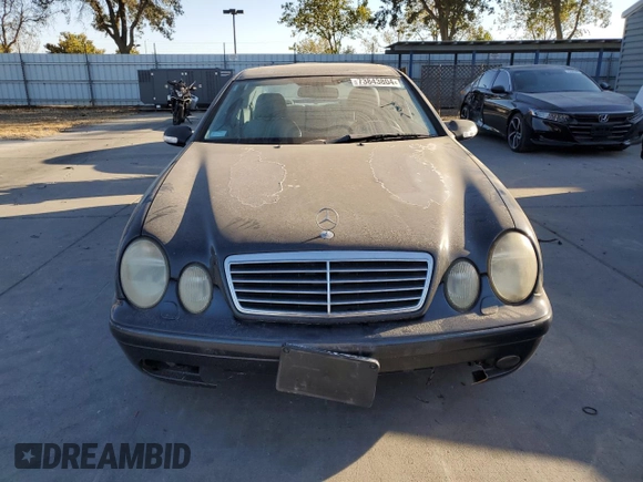 2002 Mercedes-Benz CLK 320/430 with VIN WDBLJ70G32T111304, listed as a Copart auction lot 73843804 with 141,980 mi miles and Salvage Title. Bid and sale history available at DreamBid. Image 5.