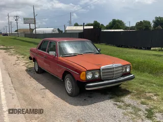 1983 Mercedes-Benz 300 D с VIN WDBAB33A8DB016749, выставлен на аукционе Copart как лот 64882425 с пробегом 142 302 миль миль и Чистый • Clean title. История ставок и продаж доступна на DreamBid. Изображение 1.