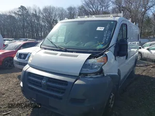 2014 Ram ProMaster Cargo z VIN 3C6TRVAG2EE101011, wystawiony jako IAAI lot #42068141 z przebiegiem Nie podano mil oraz . Historia ofert i sprzedaży dostępna na DreamBid. Obrazek 6.