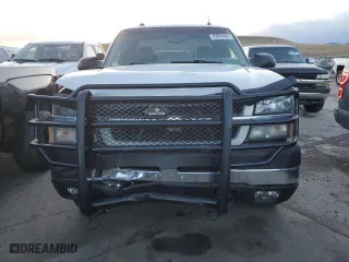 2003 Chevrolet Silverado 2500HD LS with VIN 1GCHK29153E343303, listed as a Copart auction lot 75909484 with 206,737 mi miles and Salvage Title. Bid and sale history available at carsss.com. Image 5.
