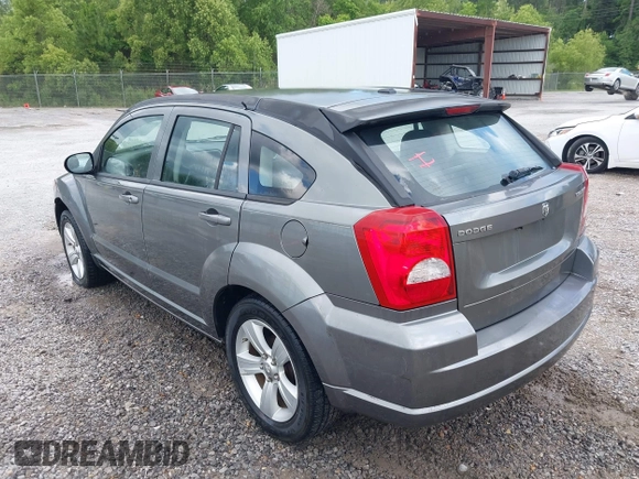 2011 Dodge Caliber Mainstreet z VIN 1B3CB3HA8BD254252, wystawiony jako IAAI lot #42239670 z przebiegiem 171 033 mil mil oraz . Historia ofert i sprzedaży dostępna na DreamBid. Obrazek 6.