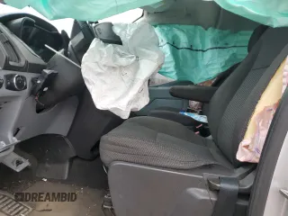 2016 Ford Transit XL z VIN 1FBZX2ZM8GKB16084, wystawiony jako Copart lot #52432955 z przebiegiem Nie podano mil oraz Szkoda całkowita • Salvage title. Historia ofert i sprzedaży dostępna na DreamBid. Obrazek 7.