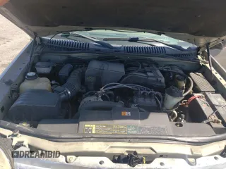 2003 Mercury Mountaineer Convenience z VIN 4M2DU86K03UJ09367, wystawiony jako Copart lot #54923945 z przebiegiem 186 886 mil mil oraz Szkody całkowita. Historia ofert i sprzedaży dostępna na DreamBid. Obrazek 12.