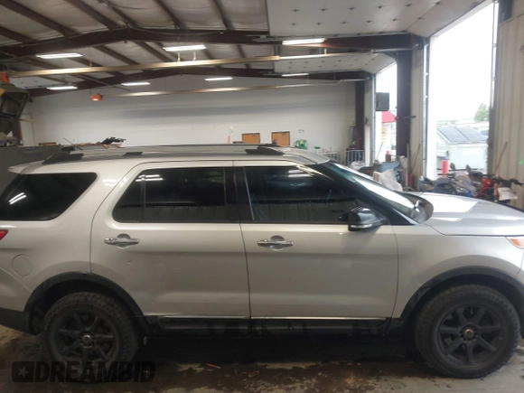 2013 Ford Explorer XLT z VIN 1FM5K8D81DGB63666, wystawiony jako IAAI lot #42211087 z przebiegiem 224 472 mil mil oraz . Historia ofert i sprzedaży dostępna na DreamBid. Obrazek 13.