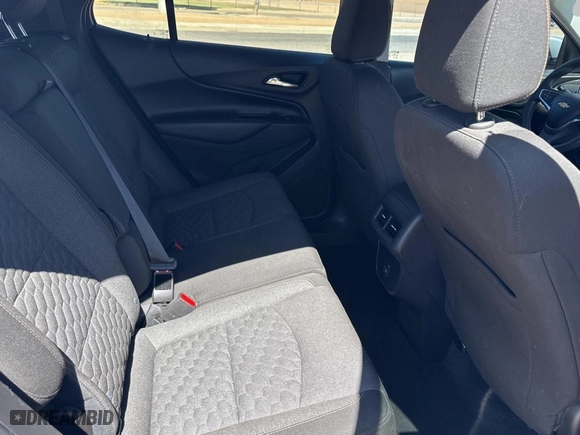2020 Chevrolet Equinox LT with VIN 3GNAXUEV1LS516576, listed as a Copart auction lot 54550215 with 130,639 mi miles and Clean Title. Bid and sale history available at carsss.com. Image 6.