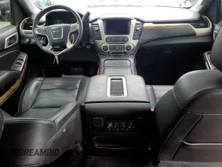 2017 GMC Yukon XL Denali with VIN 1GKS2HKJ7HR228712, listed as a Copart auction lot 46952025 with 197,162 mi miles and Clean Title. Bid and sale history available at carsss.com. Image 8.