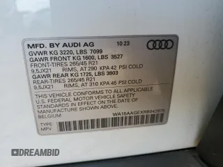 2024 Audi Q8 e-tron Premium Plus z VIN WA15AAGEXRB042875, wystawiony jako Copart lot #73211474 z przebiegiem 5 674 mil mil oraz Szkoda całkowita • Salvage title. Historia ofert i sprzedaży dostępna na DreamBid. Obrazek 16.