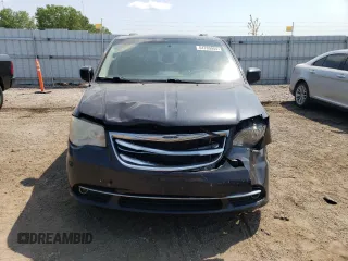 2013 Chrysler Town & Country Touring with VIN 2C4RC1BG4DR656552, listed as a Copart auction lot 64769954 with 223,286 mi miles and Clean Title. Bid and sale history available at DreamBid. Image 5.