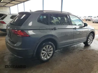 2020 Volkswagen Tiguan S with VIN 3VV1B7AX7LM044583, listed as a Copart auction lot 60093015 with 113,743 mi miles and Clean title. Bid and sale history available at DreamBid. Image 3.