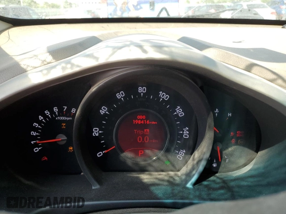 2012 Kia Sportage EX с VIN KNDPCCA29C7196202, выставлен на аукционе Copart как лот 62563815 с пробегом 198 416 миль миль и Списание • Salvage title. История ставок и продаж доступна на DreamBid. Изображение 9.