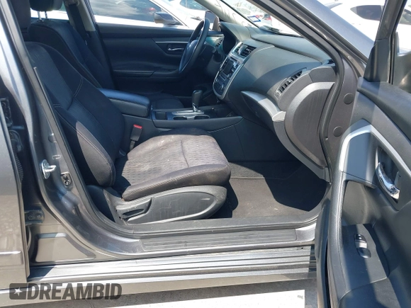 2017 Nissan Altima SV with VIN 1N4AL3AP7HC220535, listed as a IAAI auction lot 42422035 with 102,346 mi miles and . Bid and sale history available at DreamBid. Image 5.