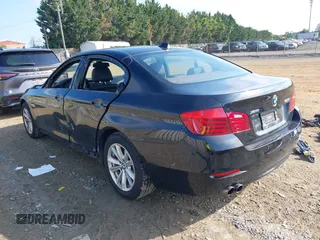 2014 BMW 5 Series 528i xDrive z VIN WBA5A7C58ED617405, wystawiony jako IAAI lot #42375456 z przebiegiem 135 184 mil mil oraz . Historia ofert i sprzedaży dostępna na DreamBid. Obrazek 3.