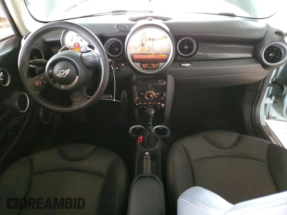 2012 MINI Hardtop S with VIN WMWSV3C5XCT387692, listed as a Copart auction lot 56420445 with 84,123 mi miles and Salvage title. Bid and sale history available at DreamBid. Image 8.