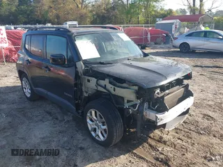 2017 Jeep Renegade Latitude with VIN ZACCJABB7HPG21286, listed as a IAAI auction lot 41979283 with 142,540 mi miles. Bid and sale history available at carsss.com. Image 1.