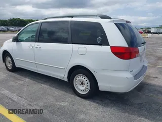 2005 Toyota Sienna CE with VIN 5TDZA23C35S235874, listed as a IAAI auction lot 42257465 with 199,764 mi miles and . Bid and sale history available at DreamBid. Image 3.