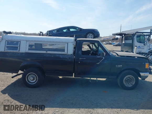 1987 Ford F-150 with VIN 2FTDF15Y2HCB10816, listed as a IAAI auction lot 41770760 with 86,290 mi miles. Bid and sale history available at carsss.com. Image 13.