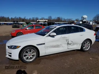 2019 Jaguar XE 25t Premium with VIN SAJAJ4FX2KCP45087, listed as a Copart auction lot 39395124 with 34,035 mi miles. Bid and sale history available at carsss.com. Image 1.