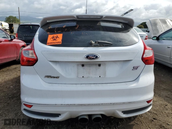 2014 Ford Focus ST with VIN 1FADP3L95EL350003, listed as a Copart auction lot 50913335 with 135,674 mi miles and Salvage Title. Bid and sale history available at carsss.com. Image 6.