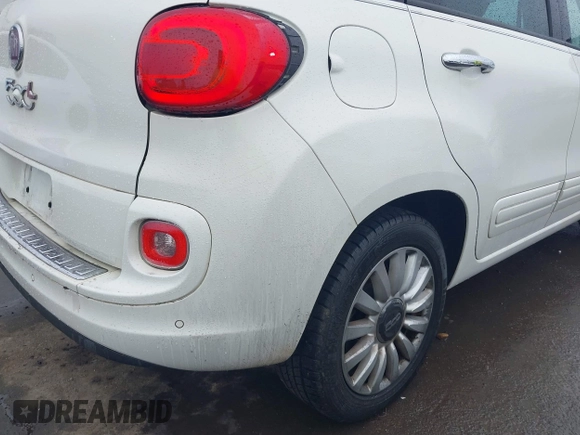 2014 FIAT 500L Easy with VIN ZFBCFABH8EZ025450, listed as a IAAI auction lot 41429105 with 199,200 mi miles and . Bid and sale history available at DreamBid. Image 6.
