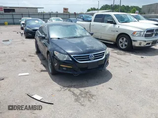 2009 Volkswagen CC Luxury z VIN WVWHL73C99E534171, wystawiony jako IAAI lot #42499361 z przebiegiem 82 679 mil mil oraz . Historia ofert i sprzedaży dostępna na DreamBid. Obrazek 1.