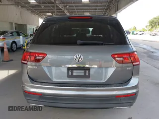 2018 Volkswagen Tiguan S с VIN 3VV1B7AX5JM052288, выставлен на аукционе IAAI как лот 42593264 с пробегом 143 029 миль миль и . История ставок и продаж доступна на DreamBid. Изображение 16.