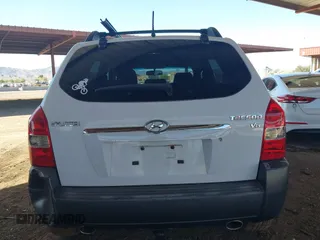 2006 Hyundai Tucson GLS with VIN KM8JN12D16U332117, listed as a IAAI auction lot 41831236 with 160,557 mi miles. Bid and sale history available at carsss.com. Image 16.