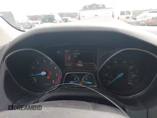 2015 Ford Focus SE with VIN 1FADP3K20FL383433, listed as a IAAI auction lot 42018563 with 101,789 mi miles. Bid and sale history available at carsss.com. Image 7.