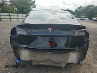 2023 Tesla Model 3 z VIN 5YJ3E1EAXPF451972, wystawiony jako Copart lot #60165475 z przebiegiem 104 902 mil mil oraz Czysty tytuł • Clean title. Historia ofert i sprzedaży dostępna na DreamBid. Obrazek 6.