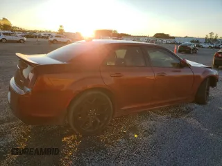 2020 Chrysler 300 S z VIN 2C3CCABG1LH255488, wystawiony jako Copart lot #83475054 z przebiegiem 98 252 mil mil oraz Szkoda całkowita • Salvage title. Historia ofert i sprzedaży dostępna na DreamBid. Obrazek 3.
