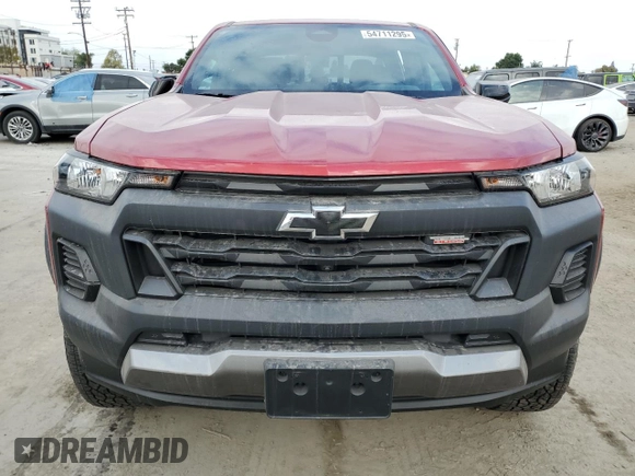 2023 Chevrolet Colorado 4WD Trail Boss with VIN 1GCPTEEK7P1185939, listed as a Copart auction lot 54711295 with 3,476 mi miles and Salvage Title. Bid and sale history available at carsss.com. Image 5.