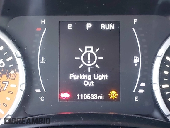 2017 Jeep Renegade Latitude with VIN ZACCJABB6HPG45899, listed as a IAAI auction lot 41531935 with 110,533 mi miles. Bid and sale history available at carsss.com. Image 16.